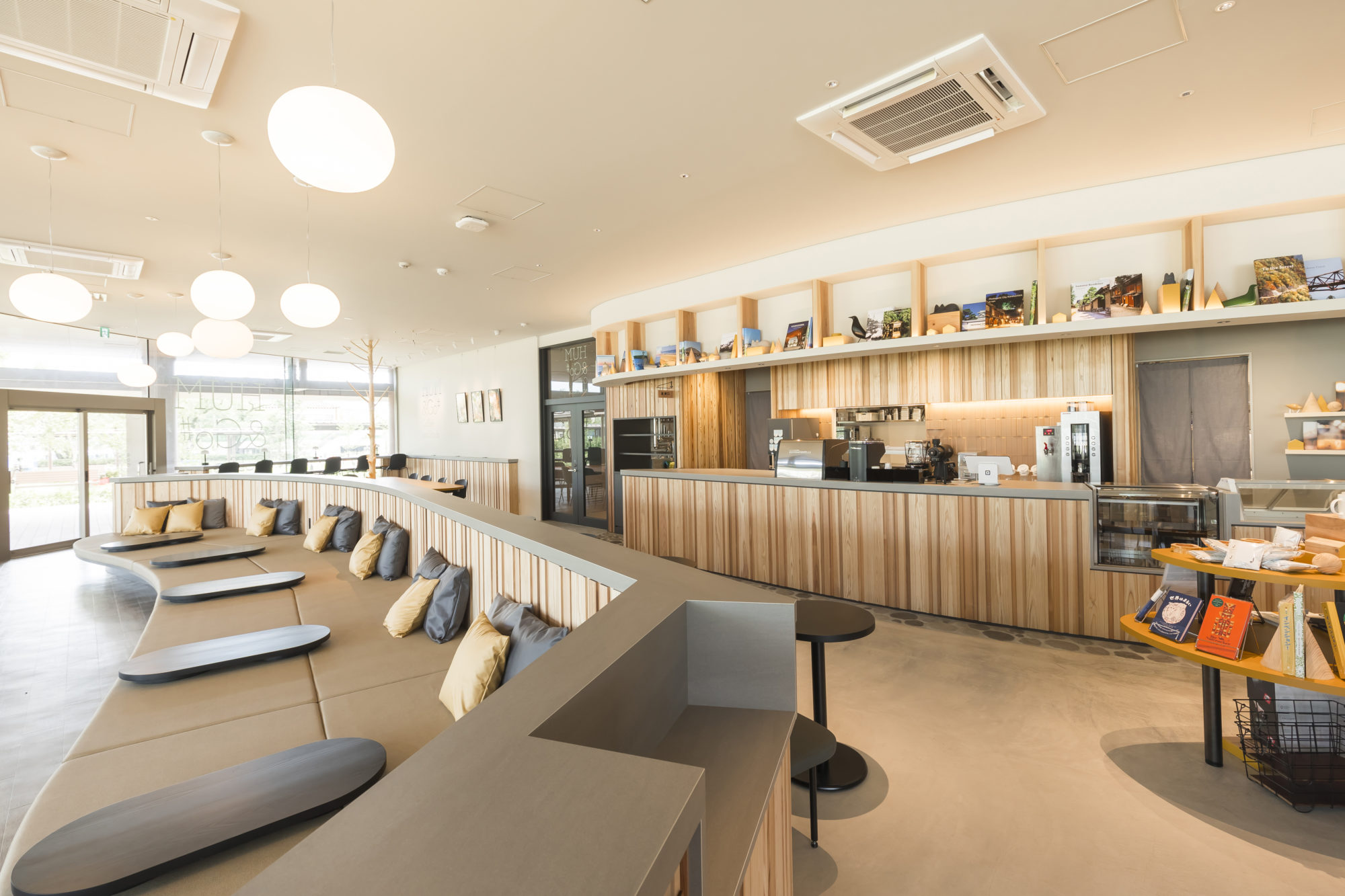 石川県立図書館カフェ　オープンしました